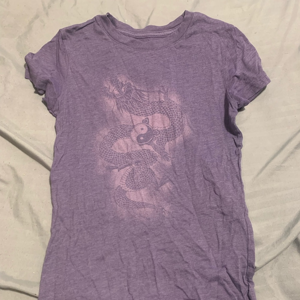 Aeropostale Yin Yang Dragon Tee